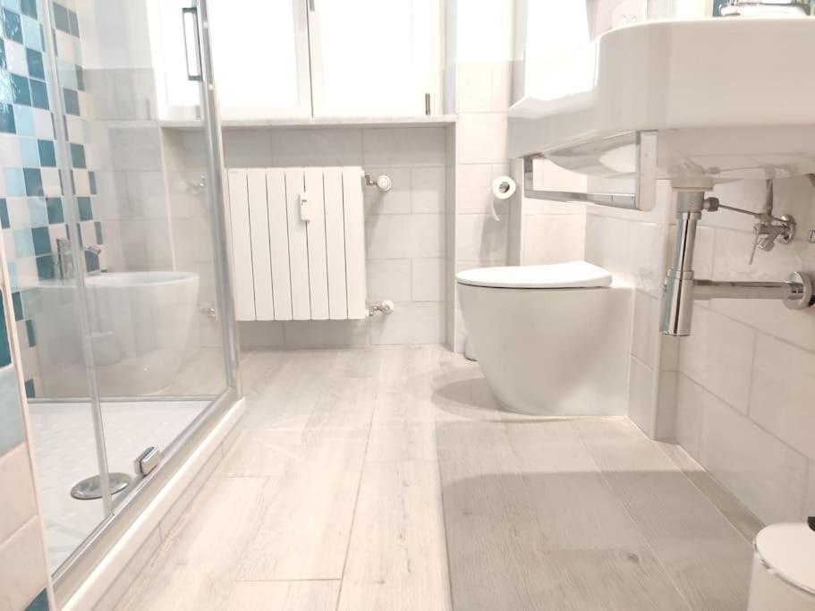 Sunnyhome- Ostia Lido Vista Mare 2 Bagni Luaran gambar